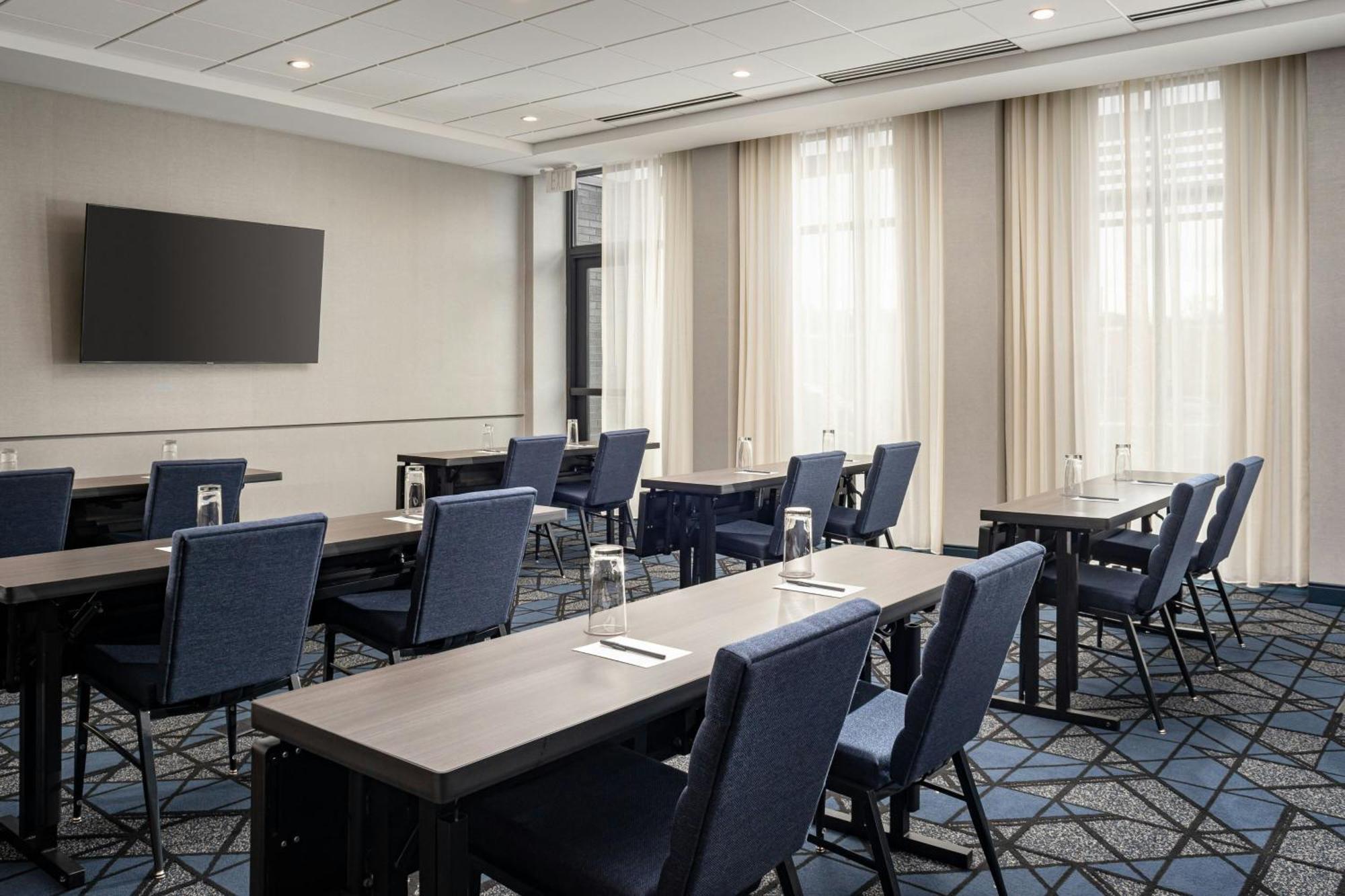 Courtyard By Marriott Cleveland Tn Hotel ภายนอก รูปภาพ